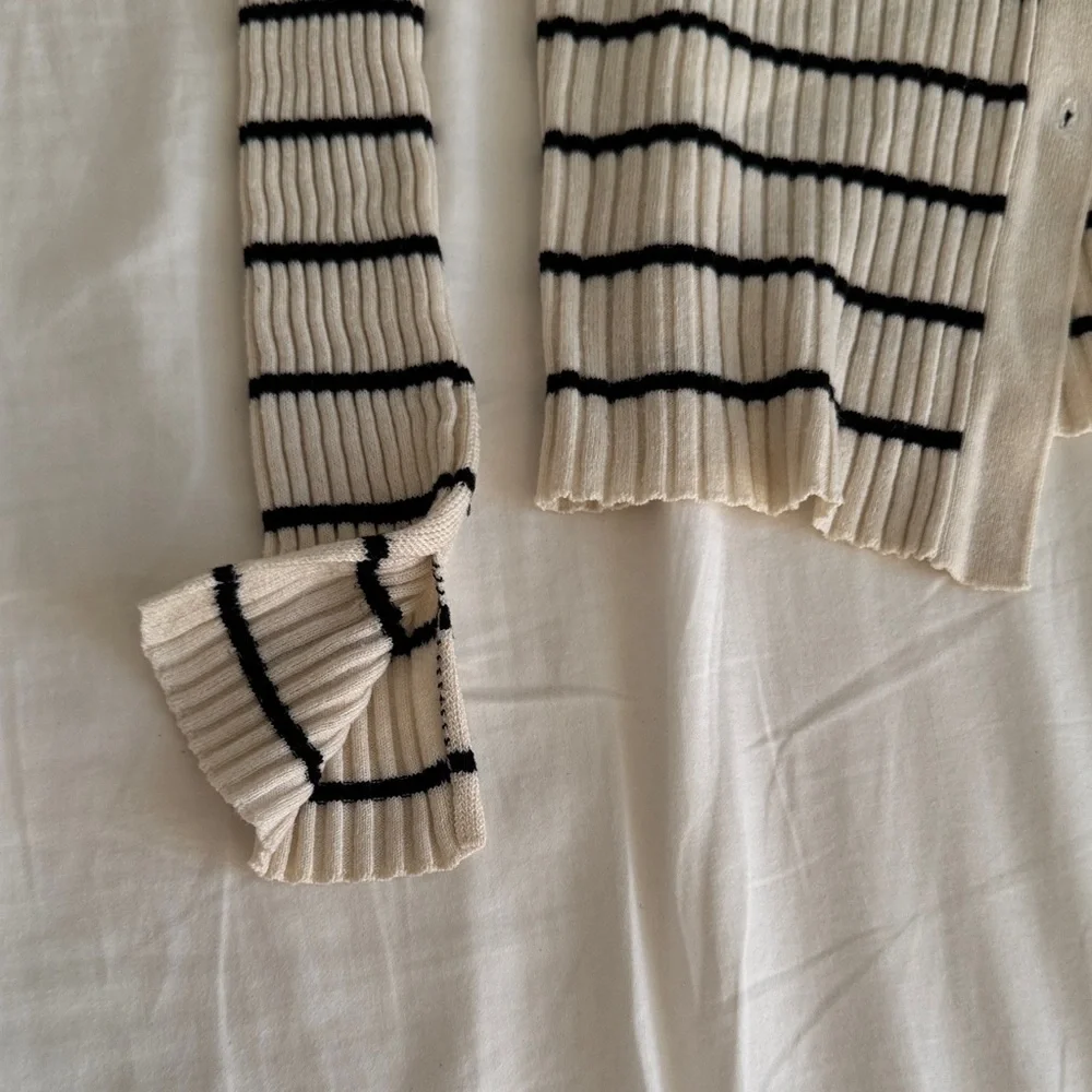 Zara Ribbed Cream and Black Striped Cardigan - Picture 3 of 4